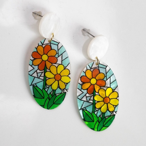 ✨Modcloth Tilda Stained Glass Flower Earrings - Picture 5 of 5